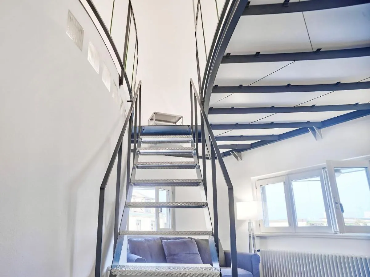 Splendid Apartment In The Historic Center Milaan