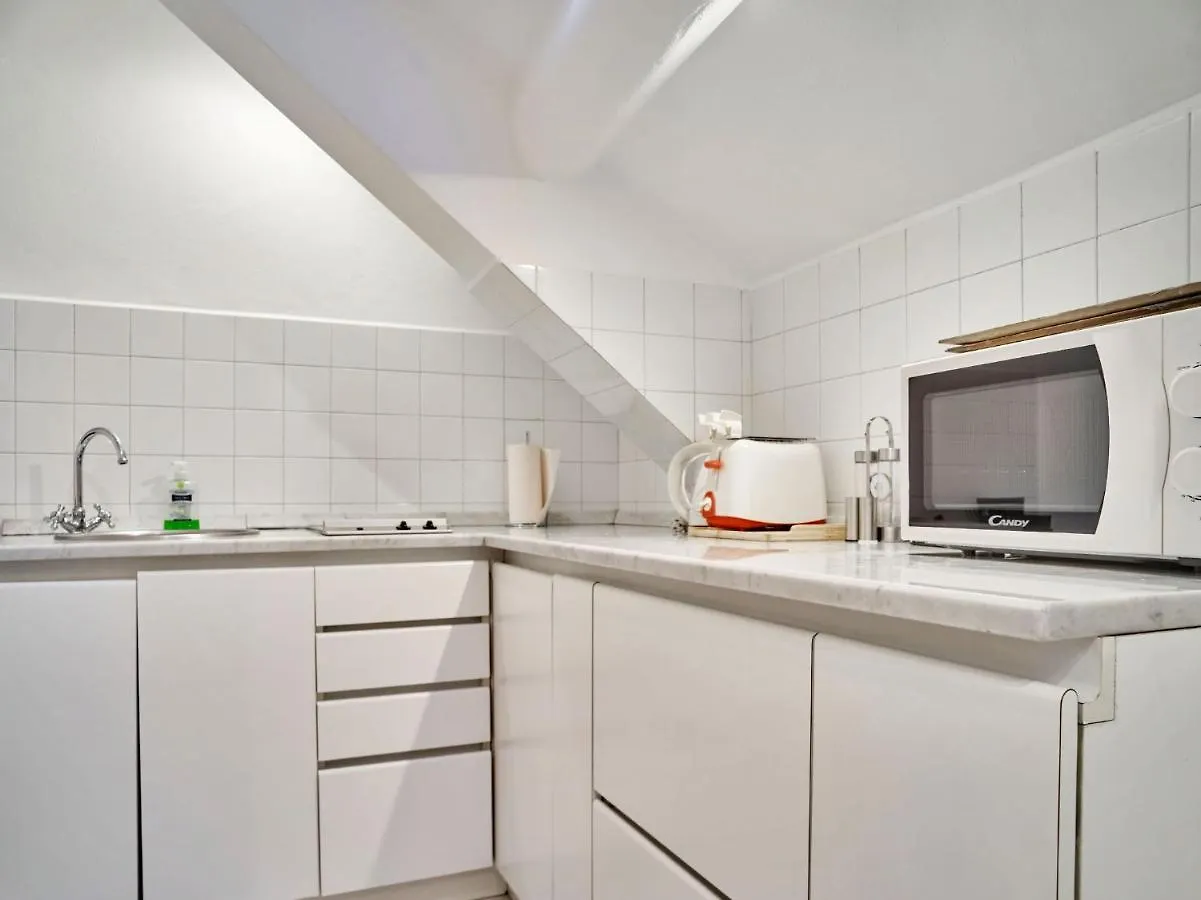 Splendid Apartment In The Historic Center Milaan